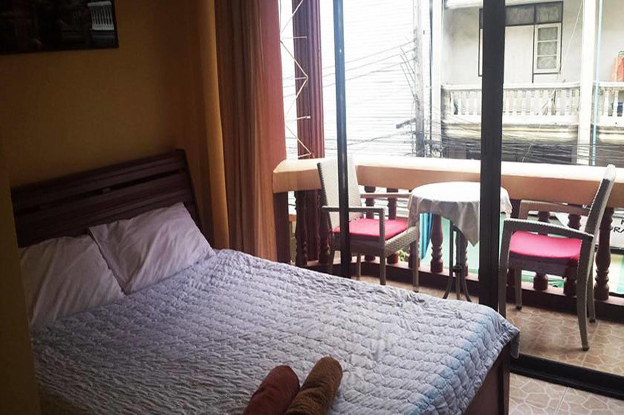 S-One Guesthouse Pattaya Exterior foto