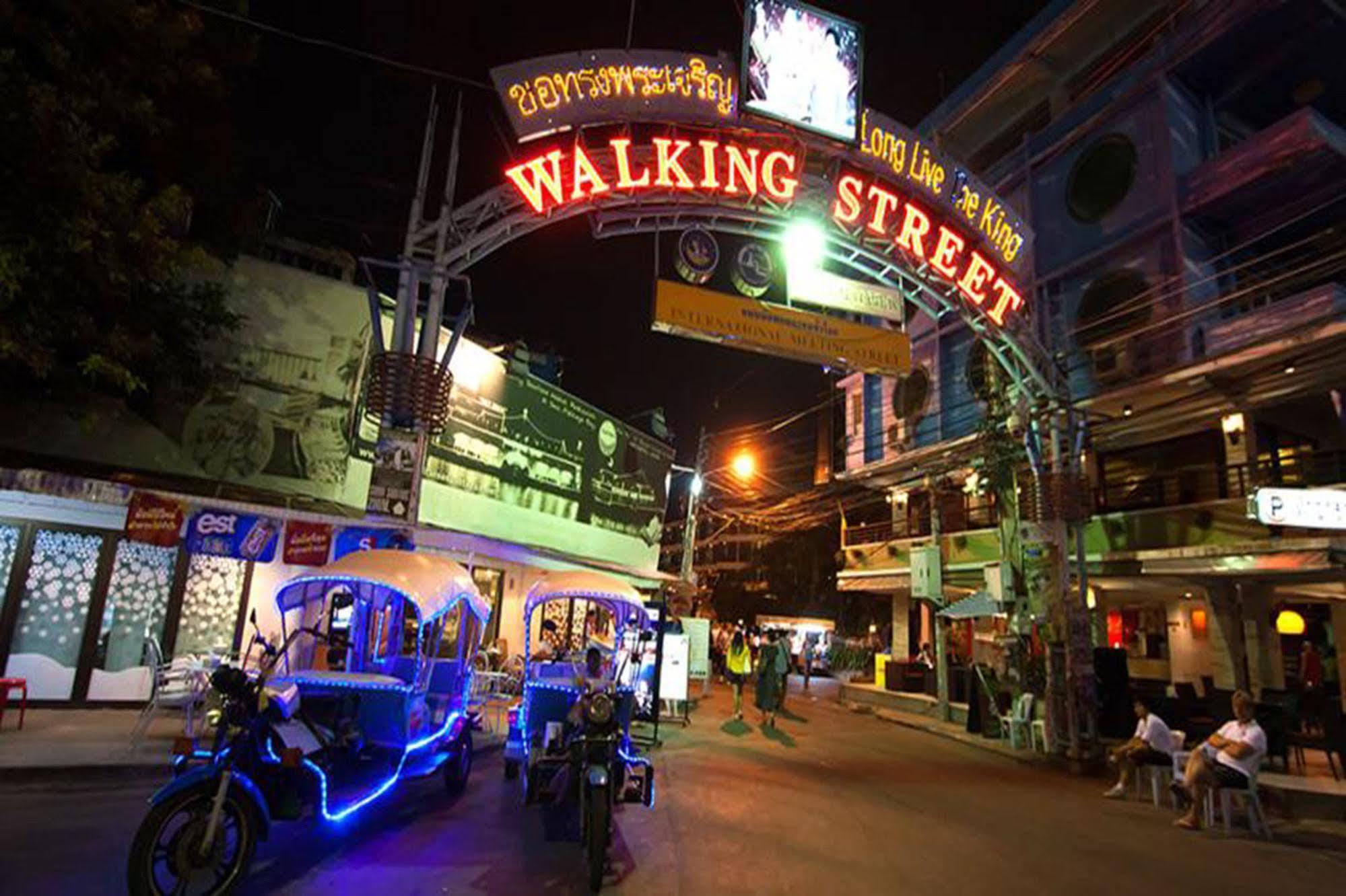 S-One Guesthouse Pattaya Exterior foto